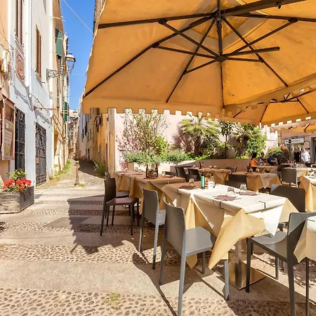 Lägenhet Monolocale In Centro Storico