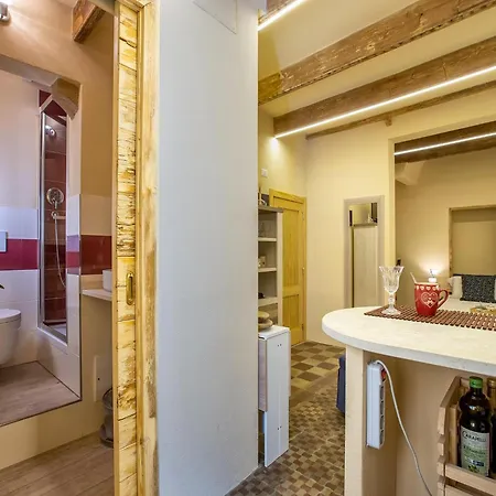 Monolocale In Centro Storico Apartment